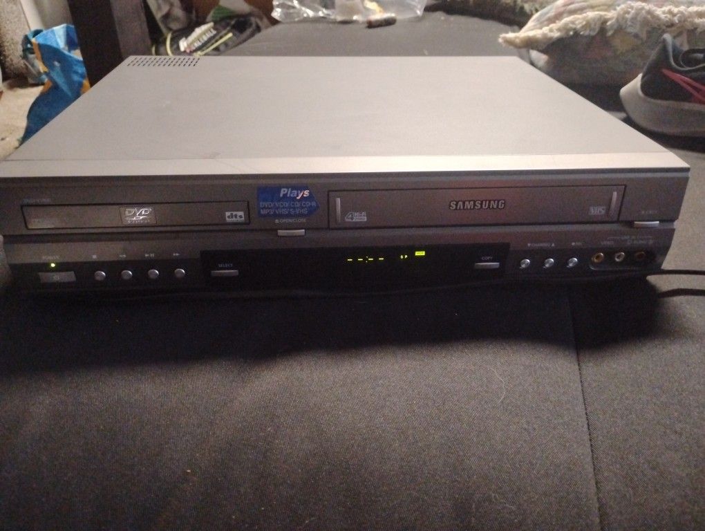 Vintage Samsung DVD / VHS Dual Deck #DVD- V1000 Triage To 