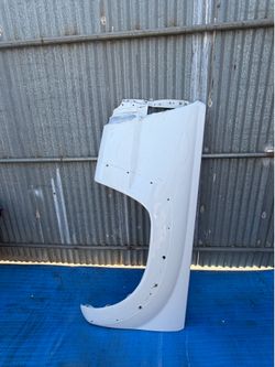 2005 2006 2007 2008 2009 2010 2011 2012 2013 2014 2015 Toyota Tacoma Right Passenger Side Rear Quarter Panel 5 Feet Short Bed White OEM (ORIGINAL)