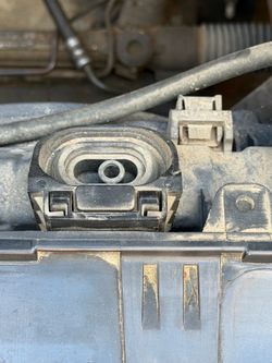 G8 Gt radiator brackets