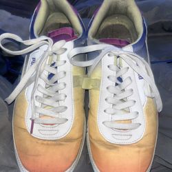 Preowned Puma Future Rider Pride men’s size 11 in good condition with normal wear. Located Off lake 