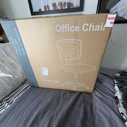 Office chair (Brand New)