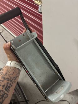 Can crusher