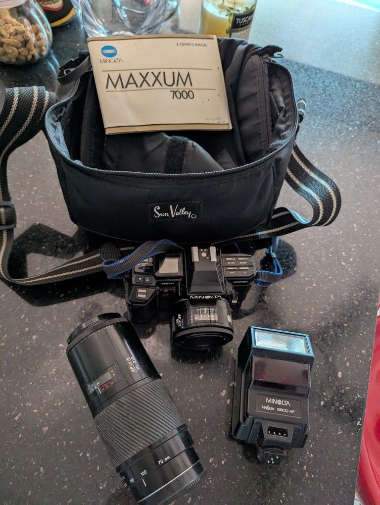 Minolta 7000 Camera , Bag, Flash, instructions, and AF 70-210