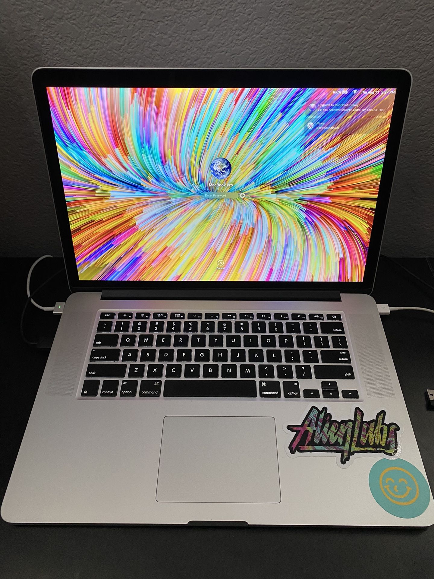 Apple MacBook Pro 15.4” Laptop 