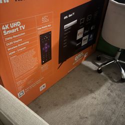 Brand New Sealed 65 In Roku Tv