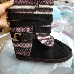 Womens Boots Size 7 , 8 And 9