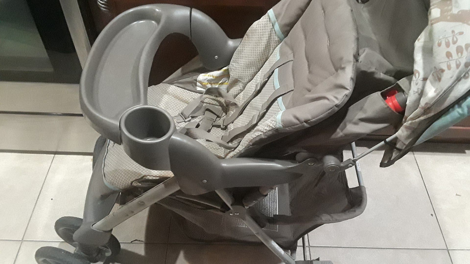 Graco carseat and stroller combo
