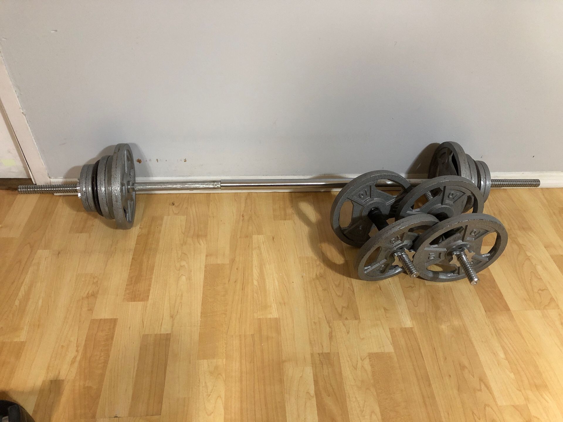 Barbell and dumbbell set - 93 LBS