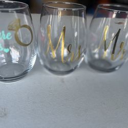 Wedding/engagment Wine Glasses