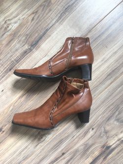 Franco Sarto boots size 8.5