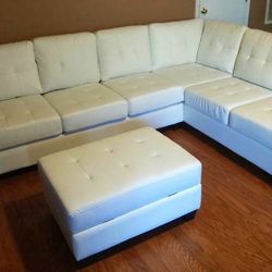 White Sectional & ottoman 