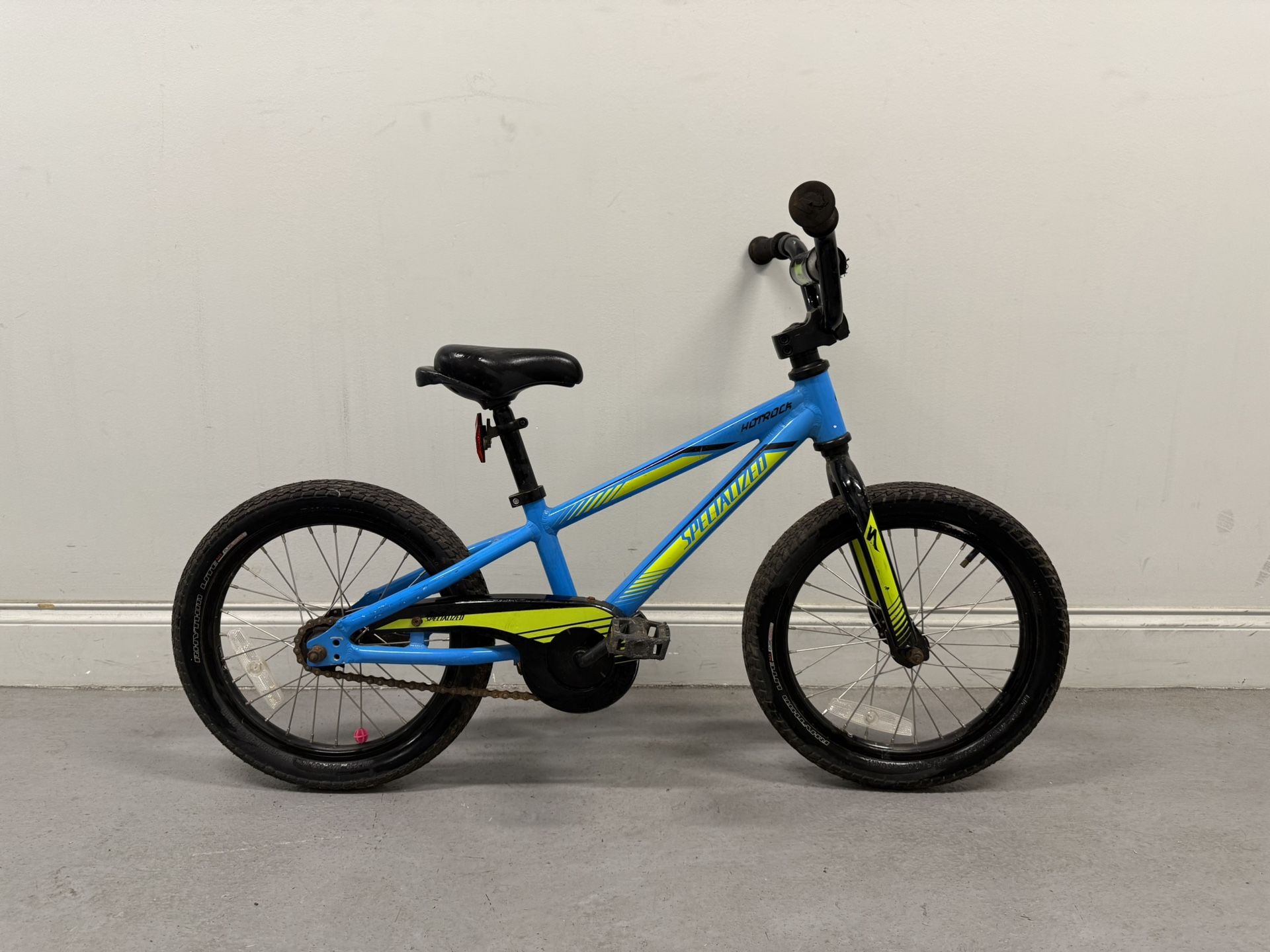 SPECIALIZED Hotrock 16 Bike Bicycle 16” Wheels (Good condition) PICK UP IN CORNELIUS