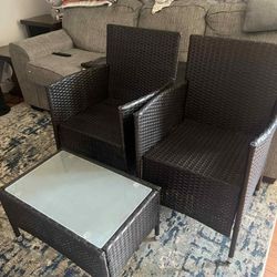 Outdoor Table With 2 Chairs 