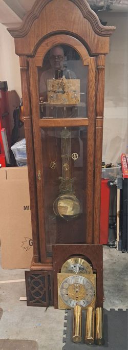 Free Ridgeway Grandfather Clock for parts/repair
