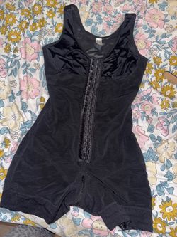 Yianas shapewear Size M