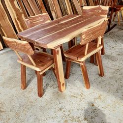 RUSTIC  FURNITURE  AND  SLABS 