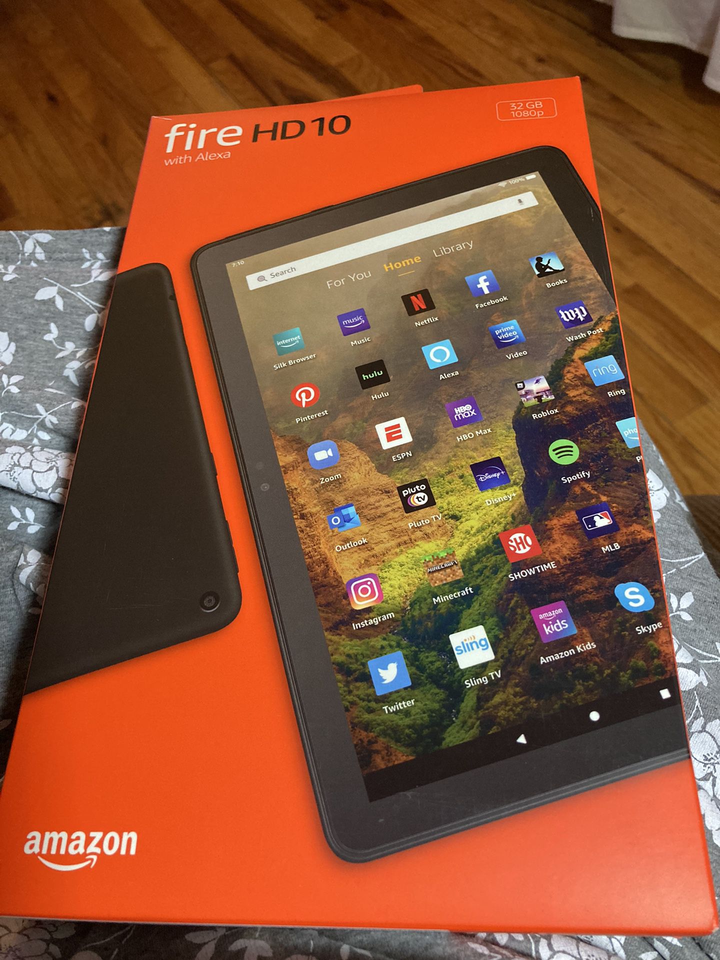 AMAZON FIRE TABLET - NEVER USED