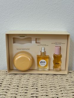 gisou glow all the way hair set