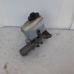 Toyota 4runner Master Cylinder