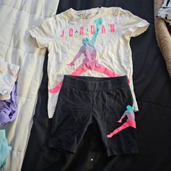Size 5/6 Jordan