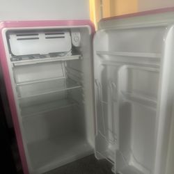Mini Fridge And Freezer