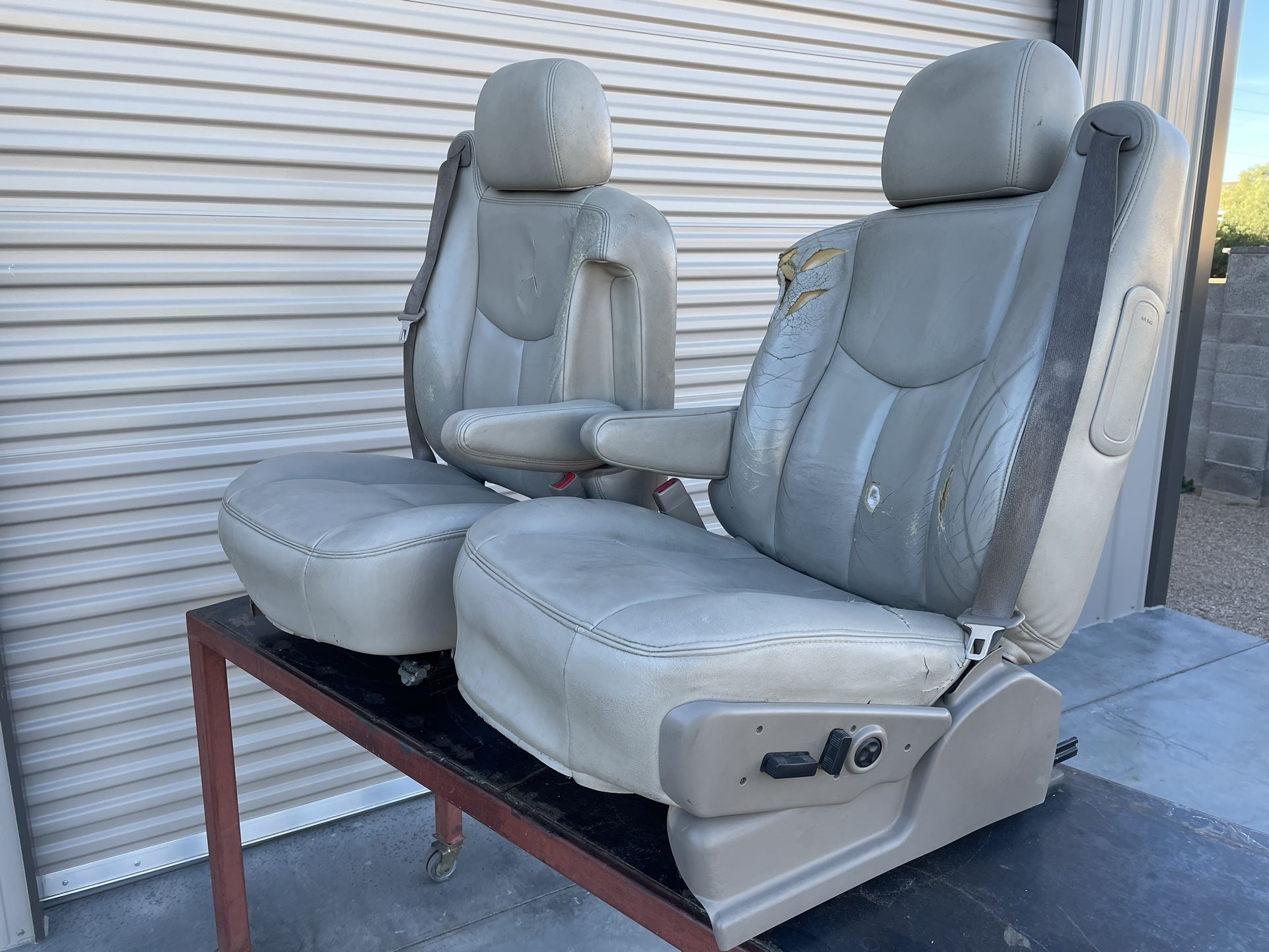 Chevy Z71 Leather Front Bucket Seats 8 Way Both Power Heated Seats