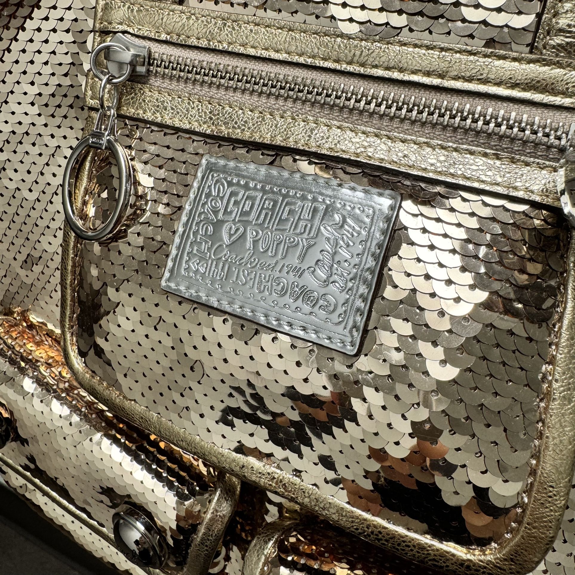 NWT - COACH POPPY SEQUINS SPOTLIGHT GOLD 15383