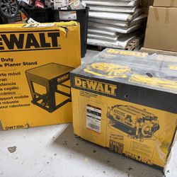 DeWalt Corded Heavy-Duty Thickness Planer,
