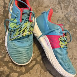 Under Armour basketball shoes / Men’s 14