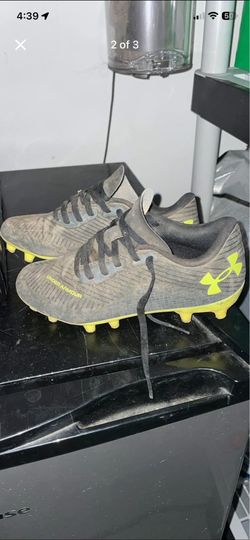 Under Armour Youth Cleats Size 2Y Grey Yellow