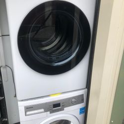LG Stackable Washer And Dryer 