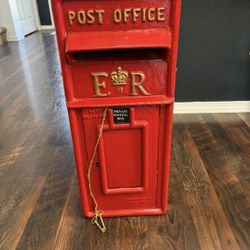 Original Cast Iron ER Royal Mail Post Box Postal Box Red British Mailbox lake Stevens 98258 $250