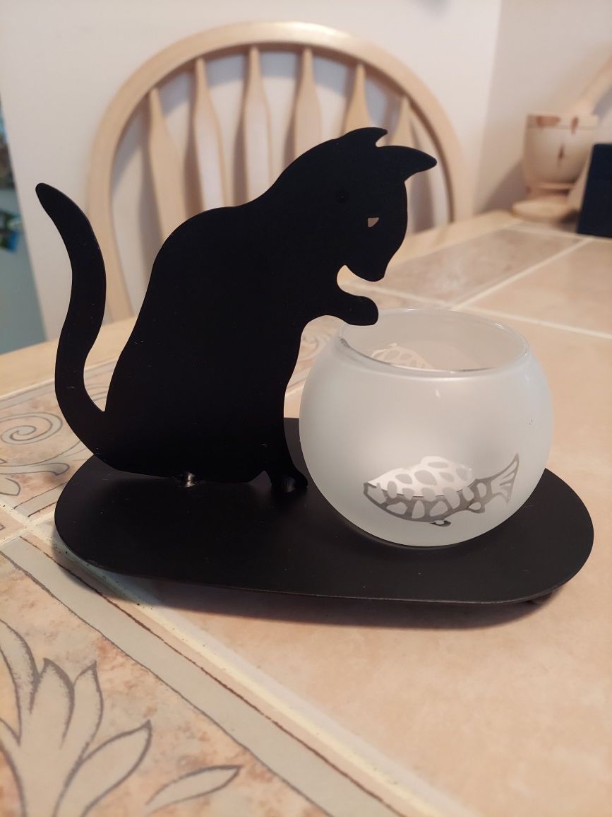 Cat/fish bowl candle
