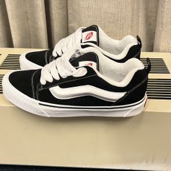 Vans Knu Skool Size 9.5