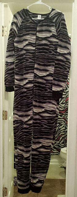 Onsie size Large