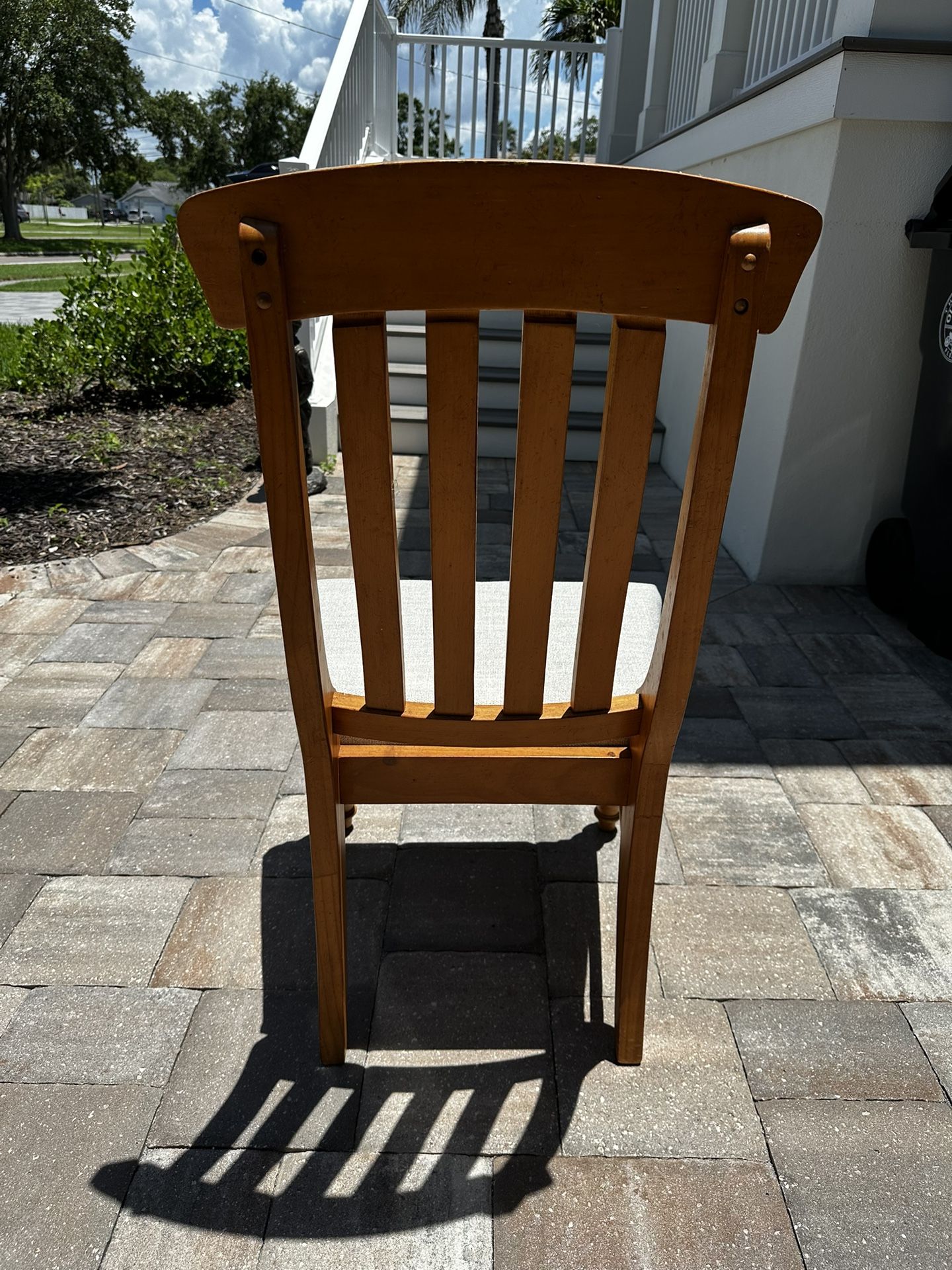 Solid Wood Dinning Table With 4 Reupholstered Chairs