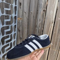 Adidas Gazelle Lo Pro W $35