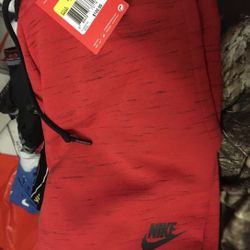 Nike tech fleece brand new small
