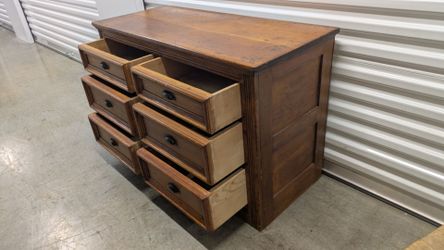 Wood Lowboy dresser. Free delivery 👍