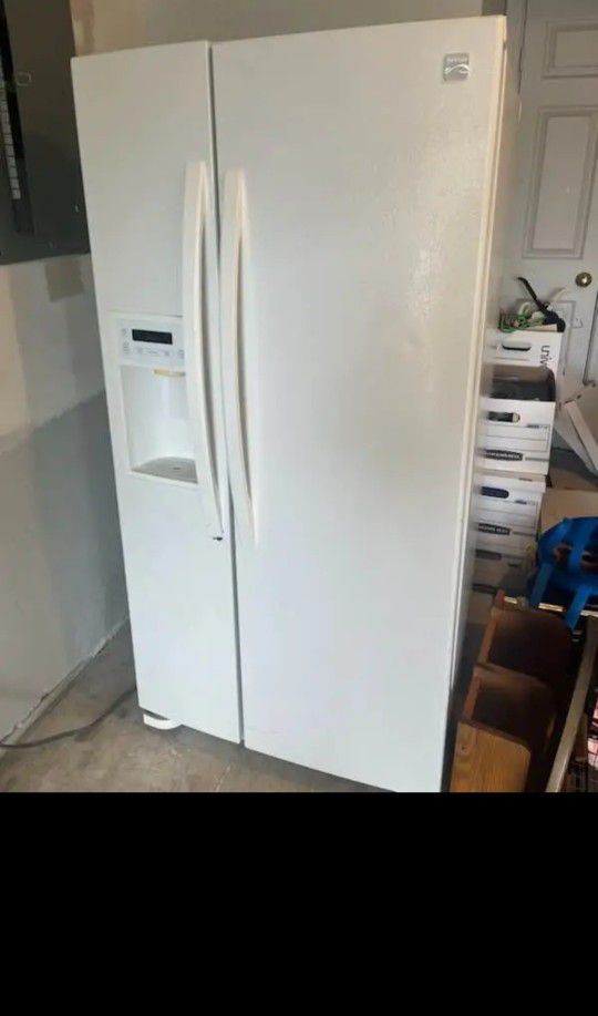 Double Door Fully Functional Refrigerator Fridge 