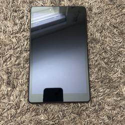 2 Tablets Amazon & Samsung Semiused
