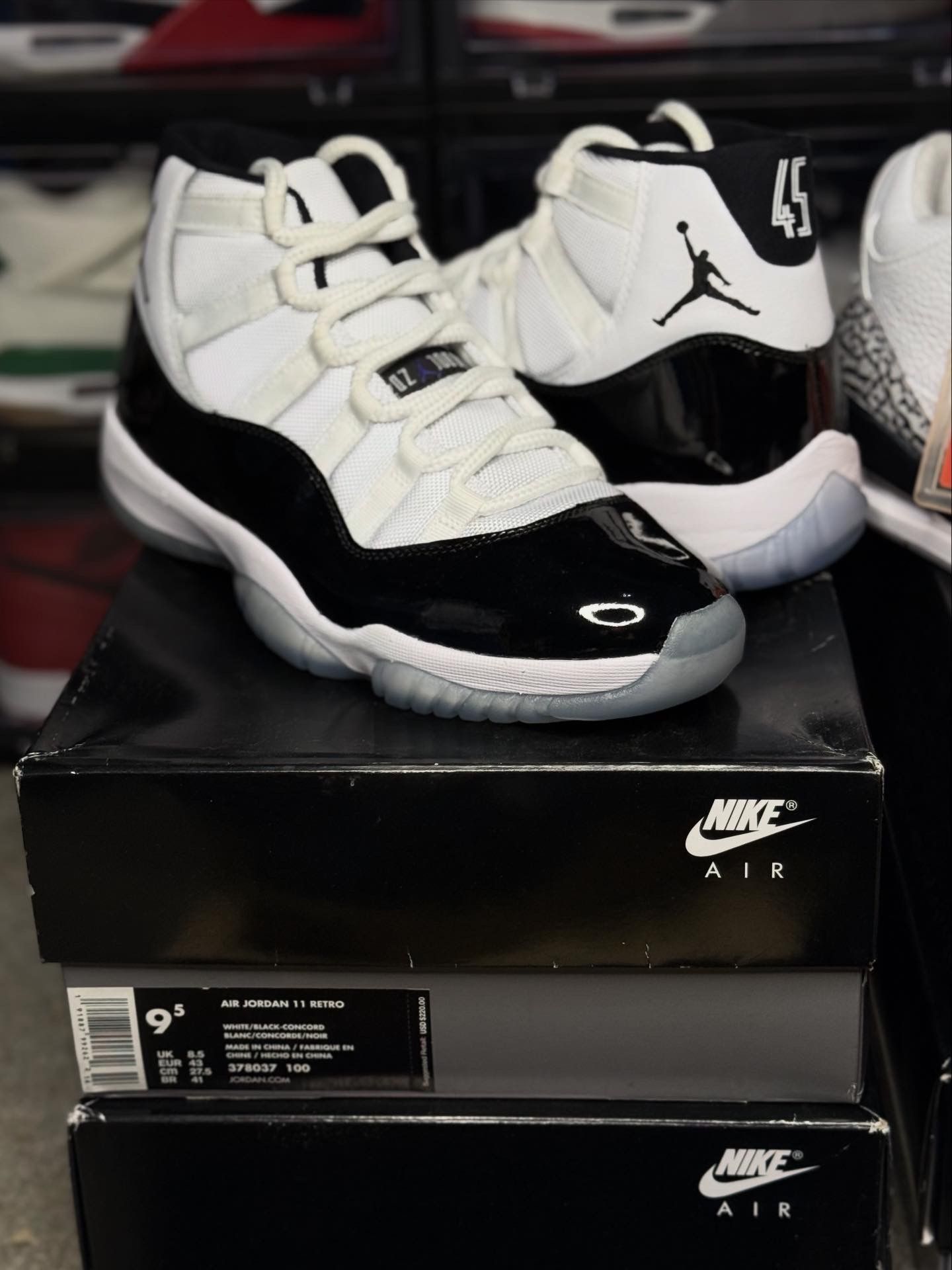 Air Jordan retro 11 Concord Size 9.5