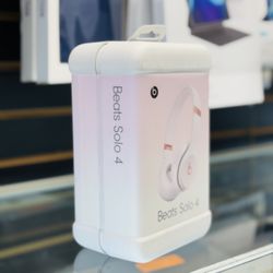 Beats Solo 4 