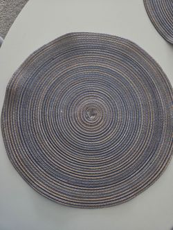 Round Tablemats