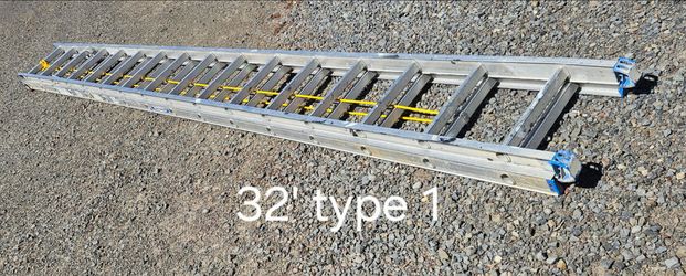 32' Werner aluminum ladder-type 1(250#)