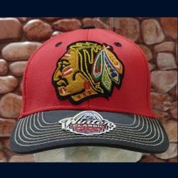 Chicago Blackhawks ONE SIZE FITS ALL 2TONE ”2017 WINTER CLASSIC” Hat W/THROWBACK LOGO By CCM (NWT) EXTREMELY RARE!👀🤯 Please Read Description.