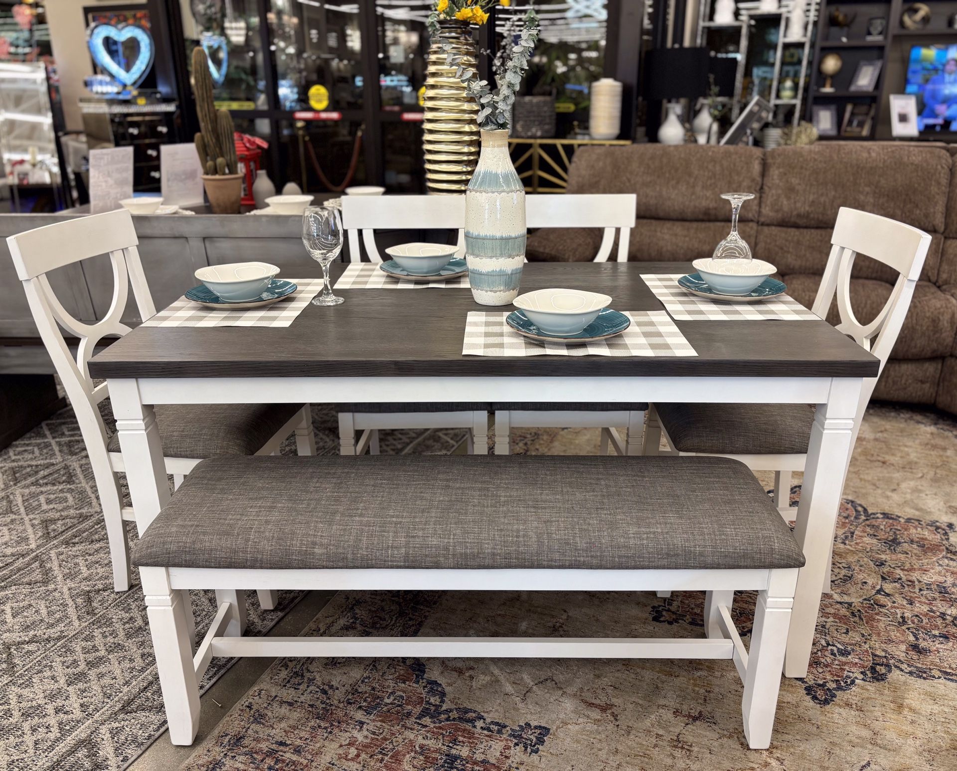 Beautiful 6Pc Dining Table