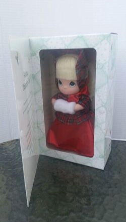 Holiday Collector's Doll Precious Moments