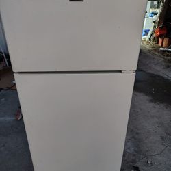 Hotpoint Refrigerator 