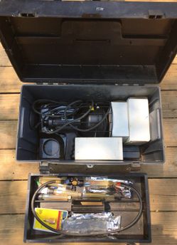 Yellow jacket leak scanner for ac leaks with black light